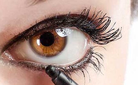 Los mejores tips de maquillaje de ojos con lapiz negro