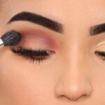 Cómo aplicar sombra de ojos paso a paso en 5 minutos Cómo aplicar sombra de ojos paso a paso en 5 minutos